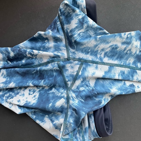 LULULEMON TIE DYE SPEED TIGHT III SIZE 4 - Picture 8 of 8